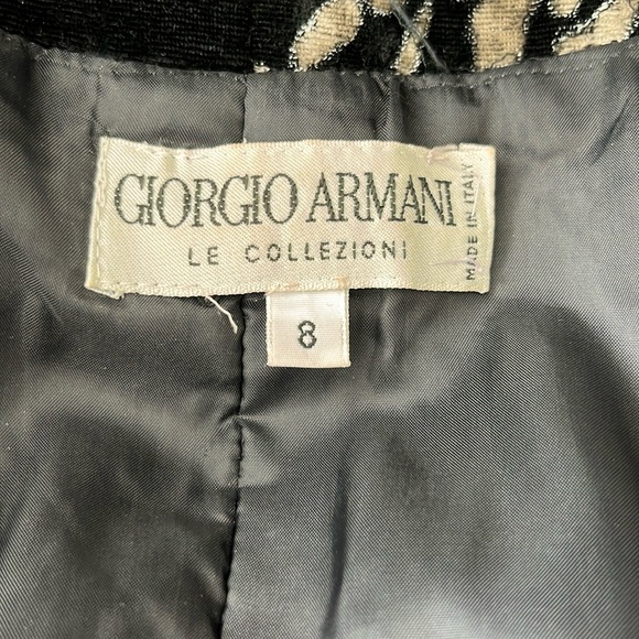 Giorgio Armani Velvet Floral Burnout VTG 90s Scarf - Picture 5 of 5